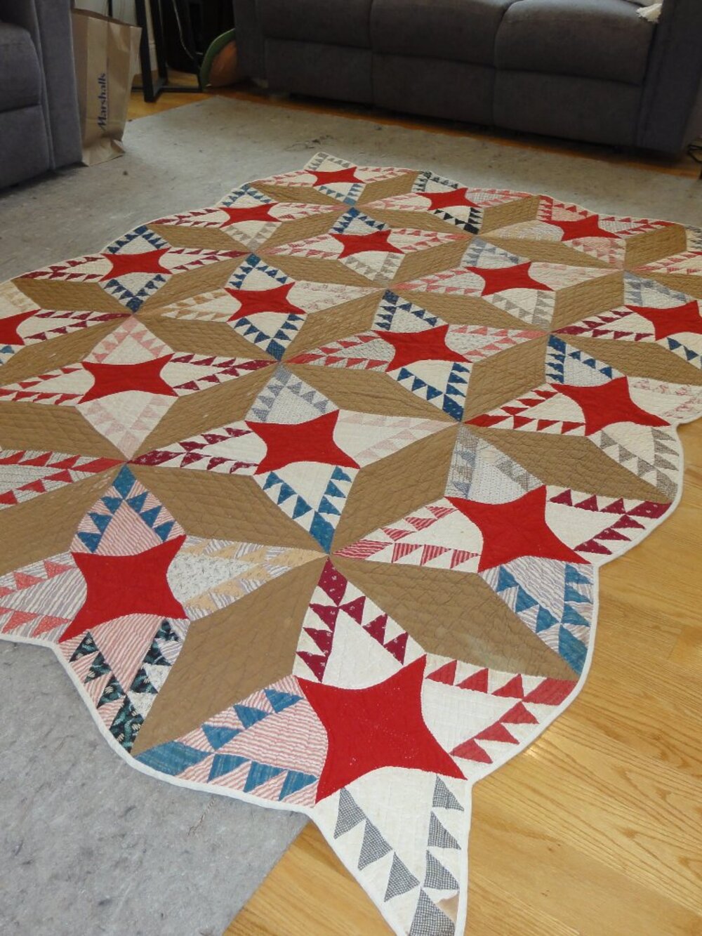 Antique Red, White & Tan Patterned Quilt 87" x 65" VERY GOOD CONDITION!